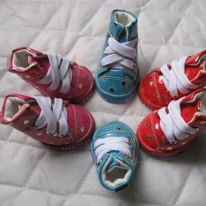 Modes sirds ikdienas suņu apavi rudens ziema PU ādas ūdensnecaurlaidīgi mājdzīvnieku kedas āra pretslīdēšanas suņu zābaki čivavas rotaļām