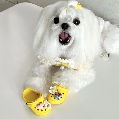 INS Pet Dog Shoes Издръжливи и дишащи плажни обувки с дупки Външни котешки чехли Направи си сам Декоративни ботуши за кучета Маратонки за малки кучета