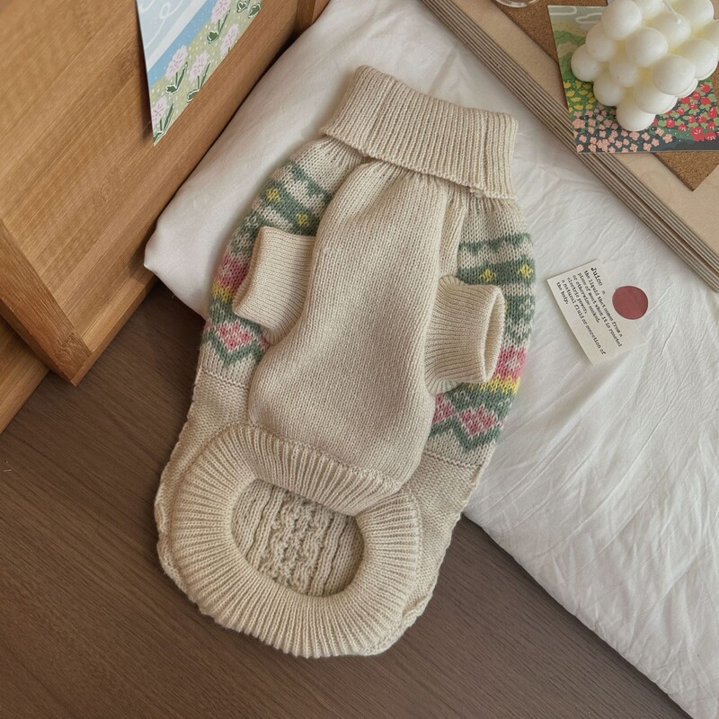 Naujas žiemos smėlio spalvos žalias dryžuotas šunų megztinis, skirtas šiltiems Kalėdų Naujųjų metų drabužiams mažam ir vidutiniam šuniukui