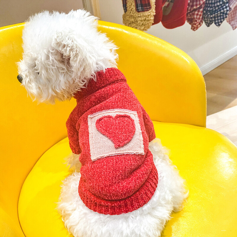 1PC îmbrăcăminte pentru animale de companie de toamnă și iarnă pulover roșu pulover elastic cu inimă de zahăr potrivit pentru câini de talie mică și mijlocie