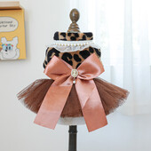 Rochie de îmbinare din plasă de pluș pentru animale de companie pentru câini, pisici, drăguț, căldură, model leopard, rochie de mireasă, haină drăguță cu fundă de perle pentru câini de talie mică