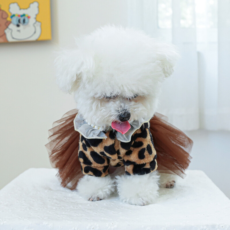 Rochie de îmbinare din plasă de pluș pentru animale de companie pentru câini, pisici, drăguț, căldură, model leopard, rochie de mireasă, haină drăguță cu fundă de perle pentru câini de talie mică