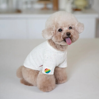 Meilės naminių šunų drabužiai Žiemos mados megzti, šilti vidiniai rūbai naminiams gyvūnėliams.