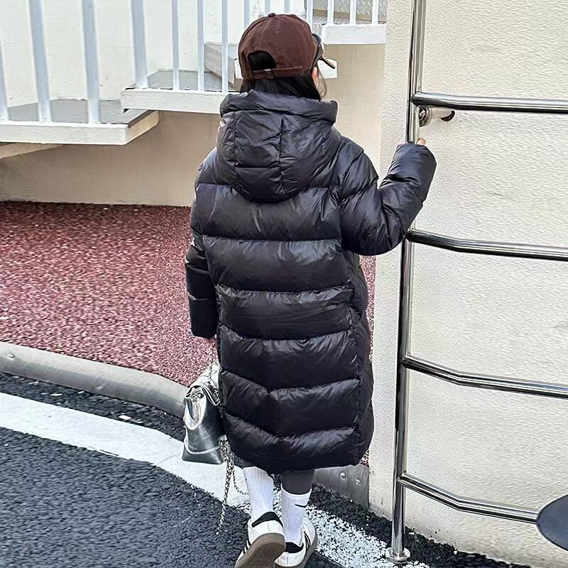 2024 m. nauja vaikiška pūkinė striukė, juoda auksinė, ilga, stora, vidutinė ir didelė berniukų ir mergaičių striukė su gobtuvu