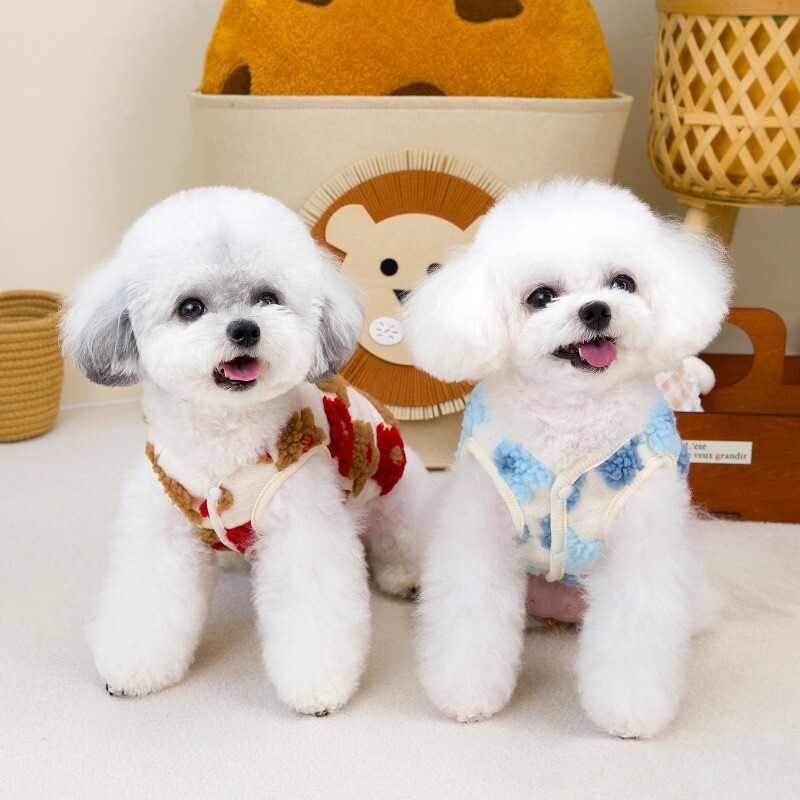 Iarnă caldă floare cățeluș vestă pentru câine vestă tricotată cu flori mici pulover pentru câini mici vânt pisică cu două picioare haine pentru animale de companie costum