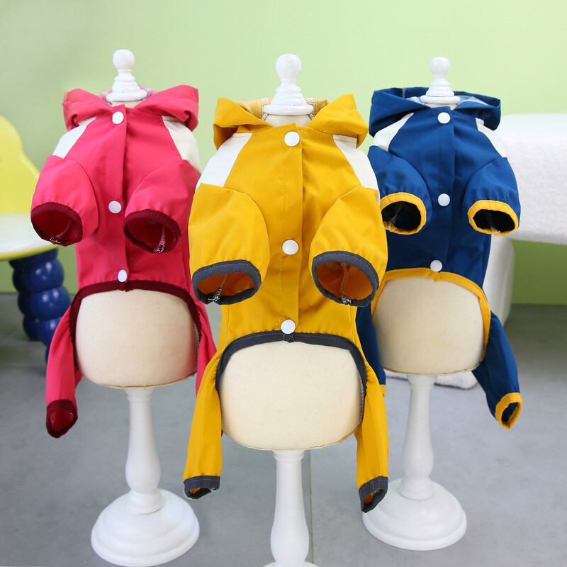 Šunų lietpaltis naminių gyvūnėlių drabužiai šunims Neperšlampami drabužiai mažiems šunims su gobtuvu nuo lietaus striukė Šunų kombinezonas lauko naminių gyvūnėlių komplektai