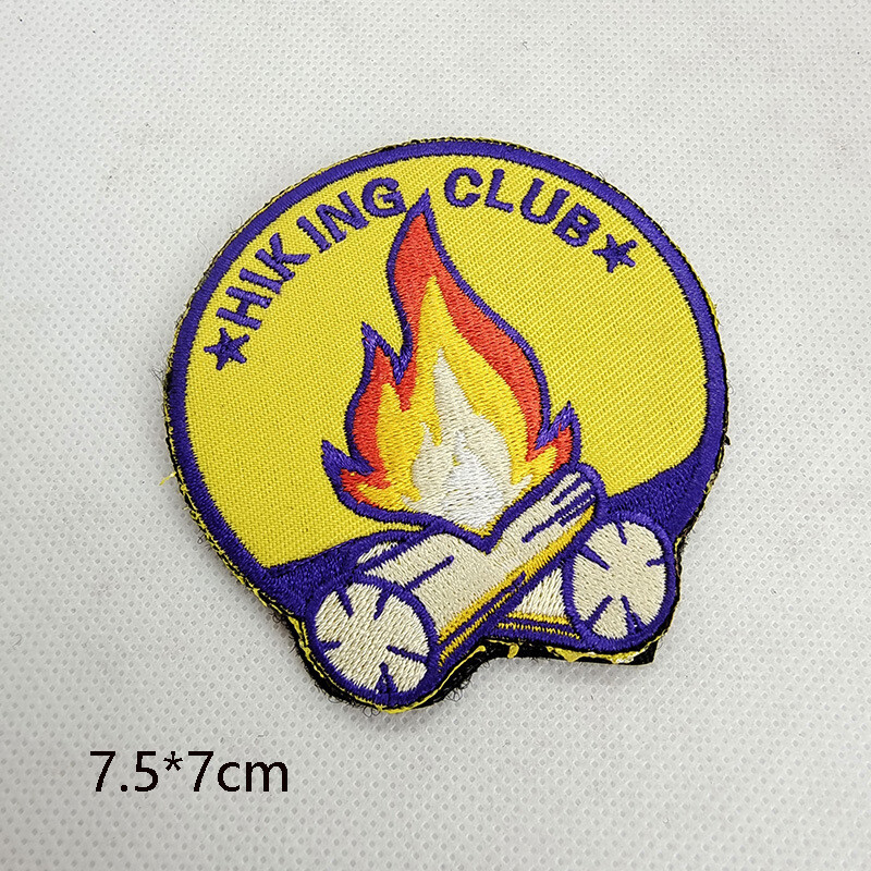 Brīvdabas kempings Pārgājieni Alpīnisms Ugunskura izšūšana Velcro nozīmīte Mugursoma Dekoratīva auduma plāksteris Taktiskā nozīmīte gatava pārdošanai