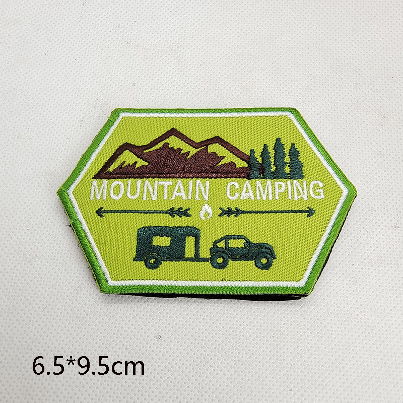 Brīvdabas kempings Pārgājieni Alpīnisms Ugunskura izšūšana Velcro nozīmīte Mugursoma Dekoratīva auduma plāksteris Taktiskā nozīmīte gatava pārdošanai