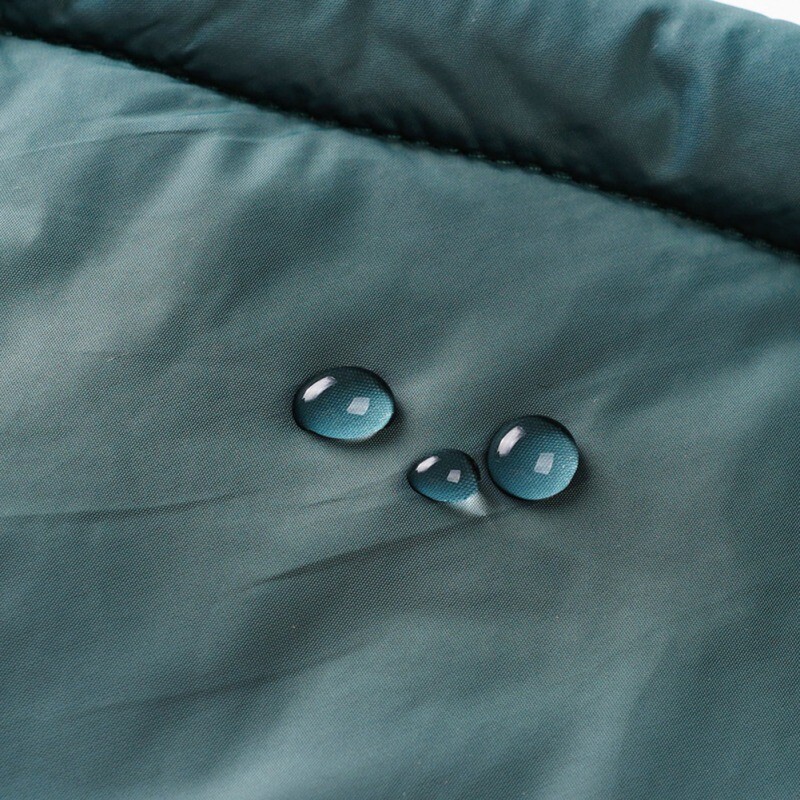 Šilta pūkinė striukė naminiams gyvūnėliams Žieminiai rūbai šunims katėms Su gobtuvu Kailis naminiams gyvūnėliams Neperšlampami drabužiai Šilti vilnos drabužiai augintiniams mažiems dideliems šunims