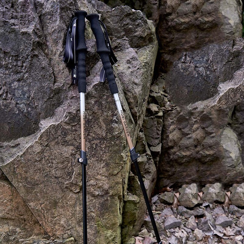 MOBI GARDEN Alpenstock hliníkové ultra ľahké pre deti a dospelých outdoorové kempovanie, batôžkárčenie, teleskopické horolezecké palice 1 ks