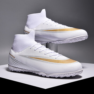 Pilnīgi jauni vīriešu futbola apavi Profesionāli ērti Futsal Grass Augstas kvalitātes treniņi Sporta Futbola Zābaki Īpaši viegli