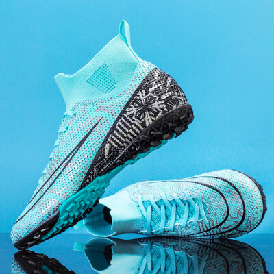 Nauji aukšti futbolo bateliai berniukams ir mergaitėms, lūžę TF nagai suaugusiųjų varžyboms, ilgi nagai vaikiškiems treniruočių batams