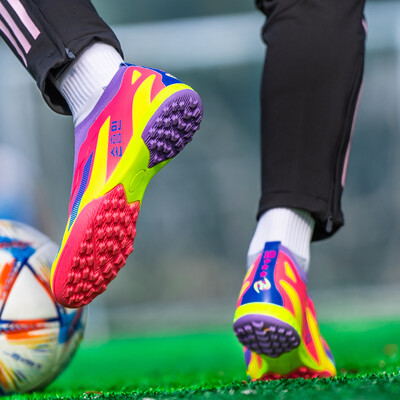 Aukštos kokybės itin lengvi vyriški futbolo bateliai neslystantys vejos futbolo apkabos TF/FG treniruočių futbolo sportbačiai Chuteira Campo