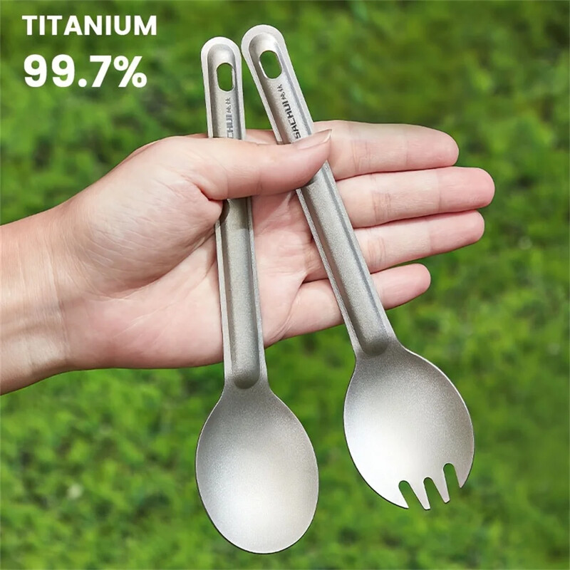 Kempings Titanium Spork Spoon Outdoor Vieglie dakšu galda piederumi Portatīvie piknika pārgājieni Ceļojoši īpaši vieglie trauki 1 gab.
