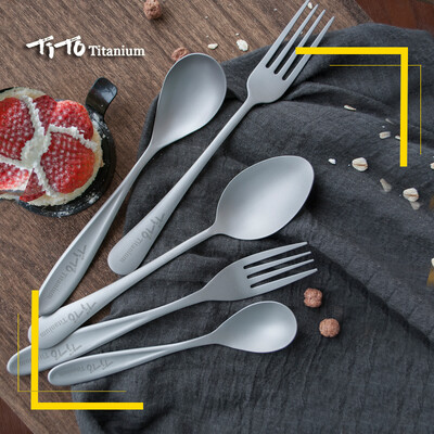 TiTo Titanium Spork and Spoon Itin lengvi ir patvarūs stalo įrankiai, skirti kempinguose ir šeimos iškylai