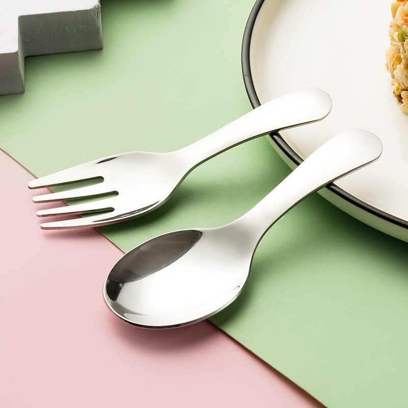 Lauko turizmas 304 nerūdijančio plieno nešiojamieji stalo reikmenys, VAIKŲ stalo reikmenys, desertiniai indai, šaukšto ir šakutės derinys