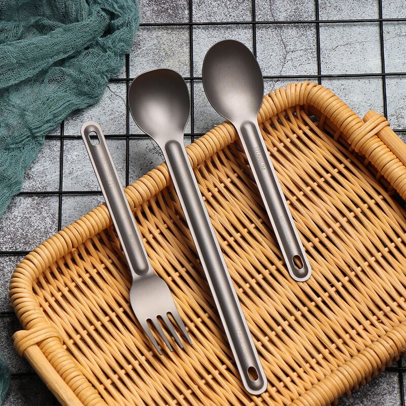 Nešiojamas titano ilgos rankenos šaukštas lauko kempingo žygiams virtuvės reikmenys stalo įrankiai šakutės EDC ekologiški lauko iškylų priedai