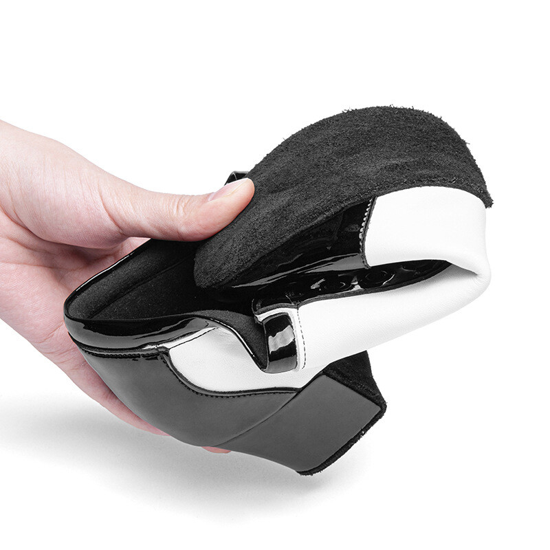 Nová značka pánskych profesionálnych tanečných topánok do interiéru, moderné tango, spoločenské sály, latino, čiernobiele tanečné topánky