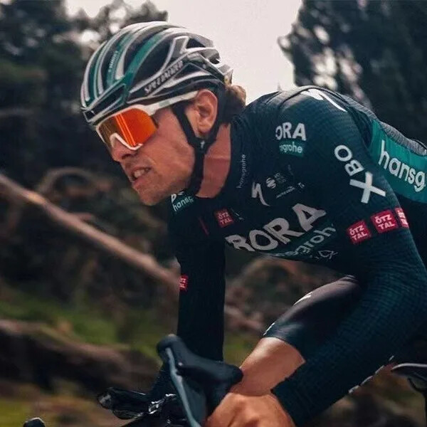 Drumeții în aer liber Alpinism Ochelari de sport Bărbați Femei Ciclism Rezistenta la vânt Rezistent la nisip Ochelari de soare polarizați colorați Comerț cu ridicata Disponibil