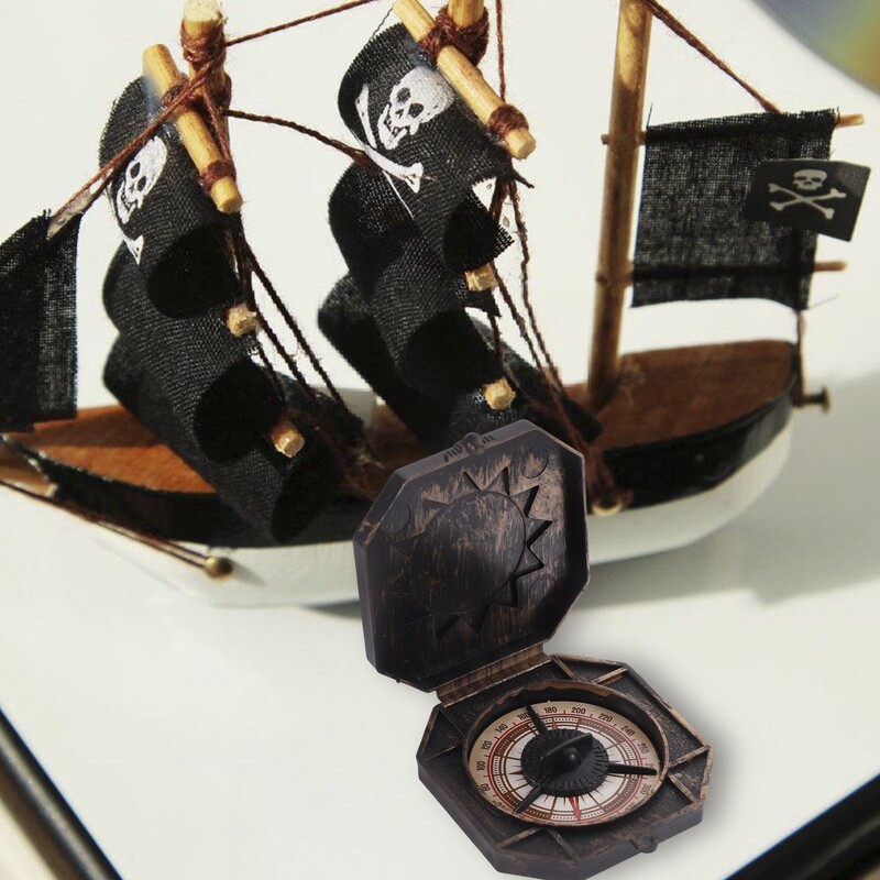 Пиратска играчка за Хелоуин Уникален коледен пиратски капитан Компас играчка Винтидж Хелоуин парти Фантастична играчка за декорация Играчка