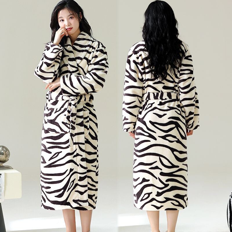 Pidžaamad naiste sügis- ja talvepaksus korall-sametist hommikumantel, soe kevad- ja sügisene flanellist pikkade varrukatega pidžaamad