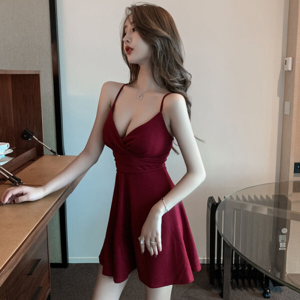 Нова пролетна и лятна френска тънка горна рокля за нощен клуб, секси темпераментна рокля, тиранти, къса пола, модерна