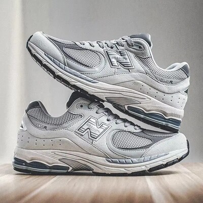 Маратонки Дамски луксозен дизайн Мрежести дишащи Ежедневни спортни обувки за джогинг на открито Модни плоски обувки за тенис за мъже и жени