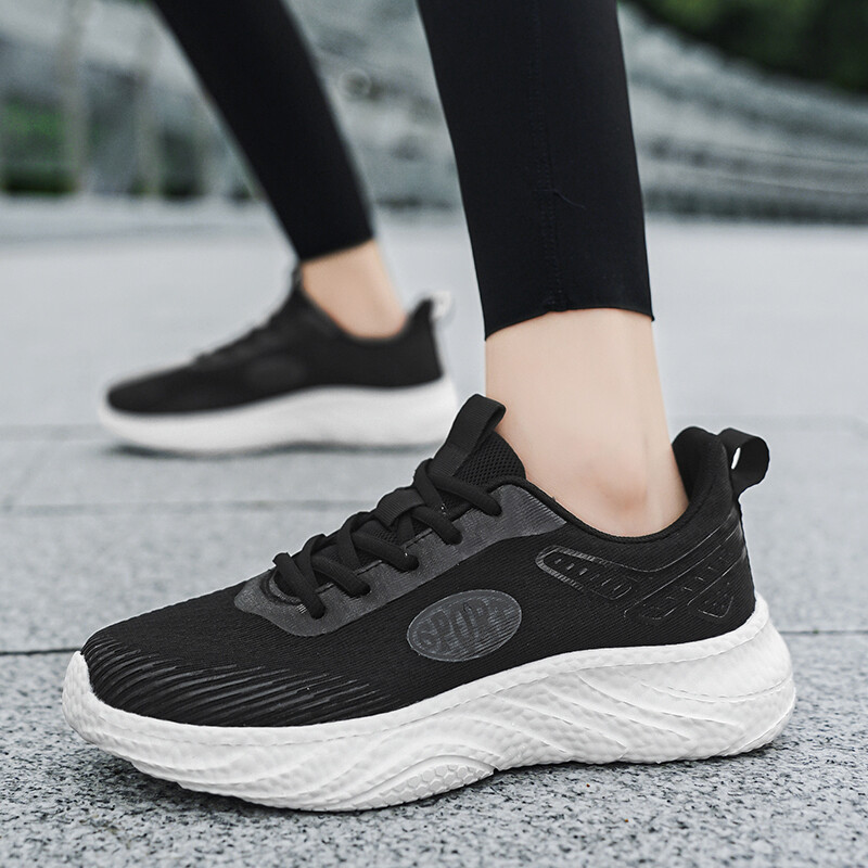 Didelis dydis 35-42 Moteriški teniso sportiniai bateliai kvėpuojantys tinkliniai sportbačiai nuo slydimo smūgio Itin lengvi minkšti treniruokliai Tenis Feminino