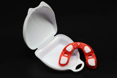 1 пакет протектор за зъби боксови скоби спортно ортодонтско оборудване тренажор