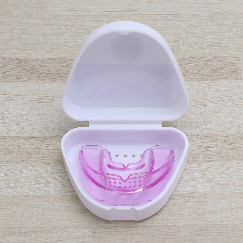 Предпазители за уста за възрастни Протектори за зъби Щит за венци За ортодонтия Футбол Карате Бокс Бойни Хокей Спорт Протектор за уста