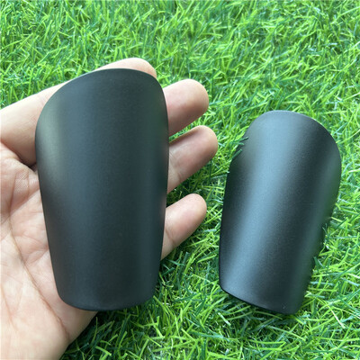 1 чифт предпазител за пищяла за мини футбол Устойчив на износване абсорбиращ удари протектор за крака Лек преносим футболен тренировъчен борд