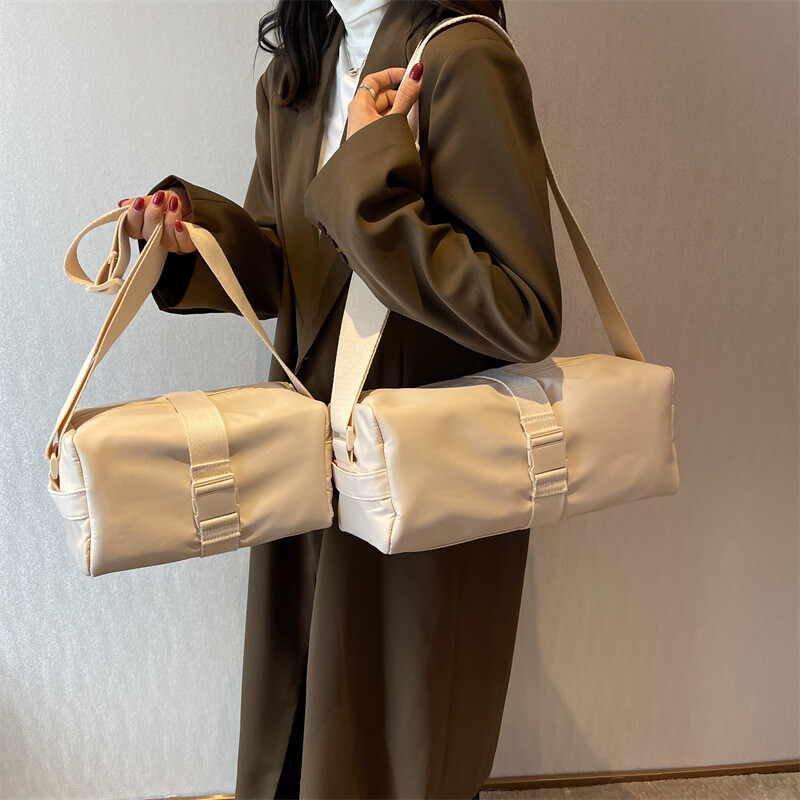 QUESHARK Dámska ležérna jednofarebná oxfordská látková crossbody taška do posilňovne, športová veterná veľkokapacitná fitness taška, taška na hrianky