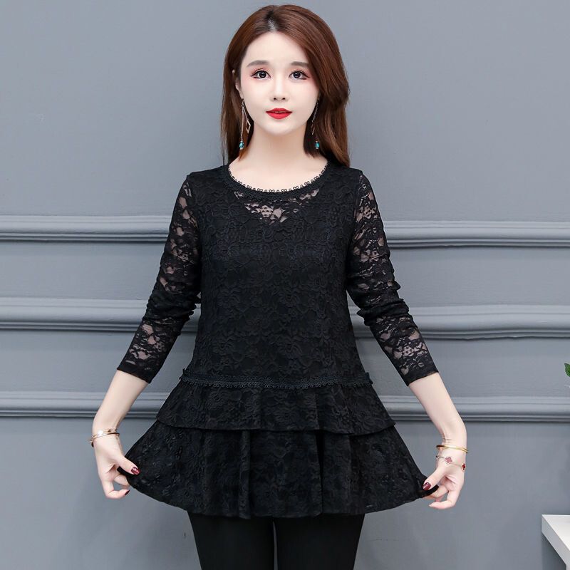 Дантелена горна риза със средна дължина 2024 г., пролет и есен, нови дамски дрехи с големи размери, широки и отслабващи, долна риза в западен стил, която покрива корема