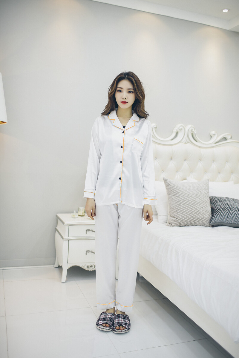 Големи дамски пижами с големи размери, симулирани копринени ревери с дълги ръкави, ледени копринени пролетни и есенни жилетки, домашни дрехи 