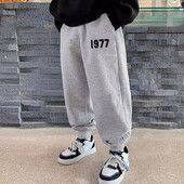 Нови пролетни/летни модни едноцветни момчешки тънки панталони Детски спортни предпазни панталони Ежедневно облекло Полиестерни клинове