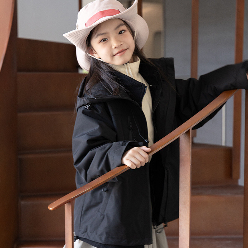 Dječje vanjsko jurišno odijelo Djevojačka tri-u-jedan jakna otporna na vjetar i vodootporna jakna odgovarajuće boje Planinarska jakna za kampiranje