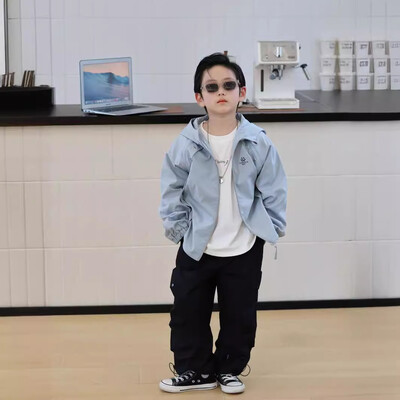 Jesen 2024. Dječja odjeća Nova zgodna jakna za dječake Korejska odjeća Zakrivljena dječja jakna s kapuljačom