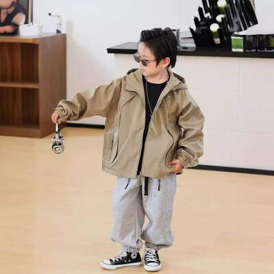Jesen 2024. Dječja odjeća Nova zgodna jakna za dječake Korejska odjeća Zakrivljena dječja jakna s kapuljačom