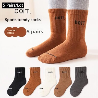 5 pari novih dječjih čarapa Jesen Zima Slova u korejskom ins stilu Čarape za dječake i djevojčice Ležerne udobne dječje sportske čarape