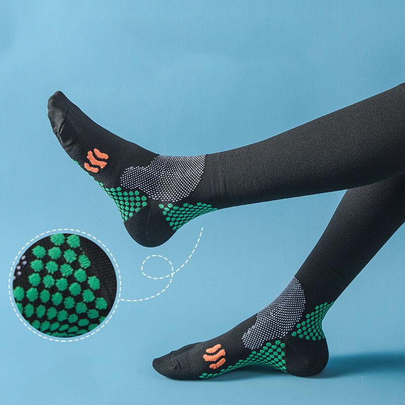 Naiste kompressioonsokid Õuespordiks Jooksmiseks Jalgrattasõiduks Õhukesed Kõrged Sokid Kiiresti kuivavad Hingavad Meeste sokid