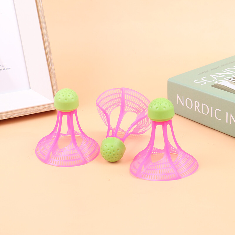 3 tk/pakk tuulekindlad sulgpalli plastikust välipallid nailonist süstikpalli stabiilse takistusega sporditreeningpallid