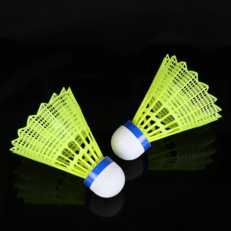 6 vnt/komplektas Nailono Shuttlecock stalo pluošto rutulinė galvutė, pilnai apvali vilnos stiliaus plastikinis badmintonas, skirtas treniruotėms lauke, patvarus