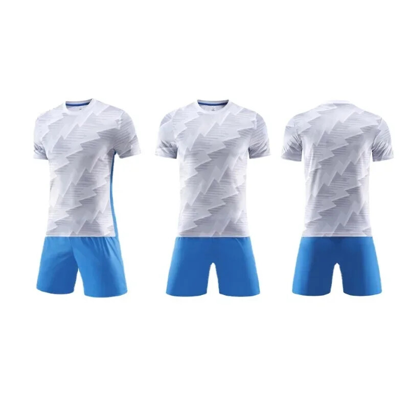 Īsas piedurknes vasaras treniņiem un saskaņojiet elpojošus un ātri žūstošus bērnu futbola komplektus