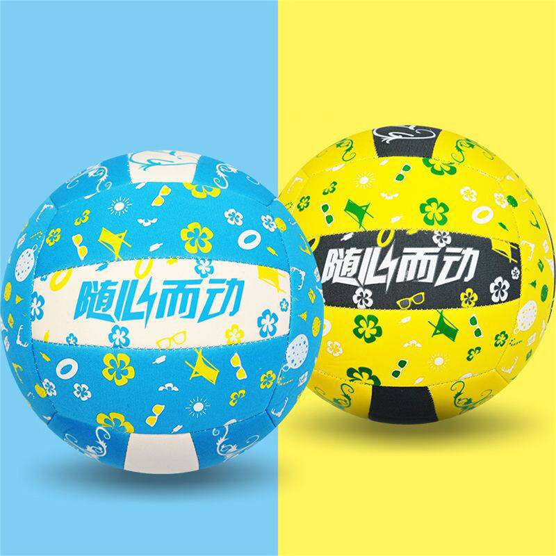 Oficiālā izmēra 5# PU mīksta pieskāriena pludmales volejbols vidusskolas sporta treniņu volejbols pieaugušajiem iekštelpu standarta sacensību bumba