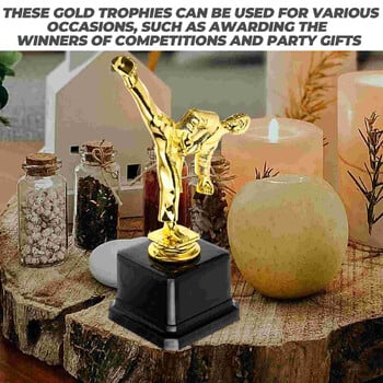 Taekwondo Trophy Decor Μαζική παιδική έπαθλα Επάγγελμα πάρτι Τελετή διαγωνισμού Κύπελλο Πλαστική πολεμική κίνηση Παιδικό ποδόσφαιρο