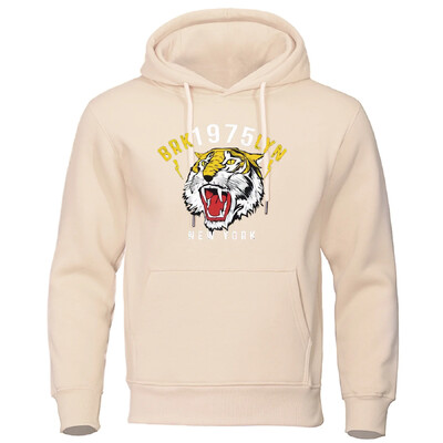 Novi jesenski i zimski modni trend labava retro majica s kapuljačom prikladna za svestrani muški top dugih rukava u jesen i zimu