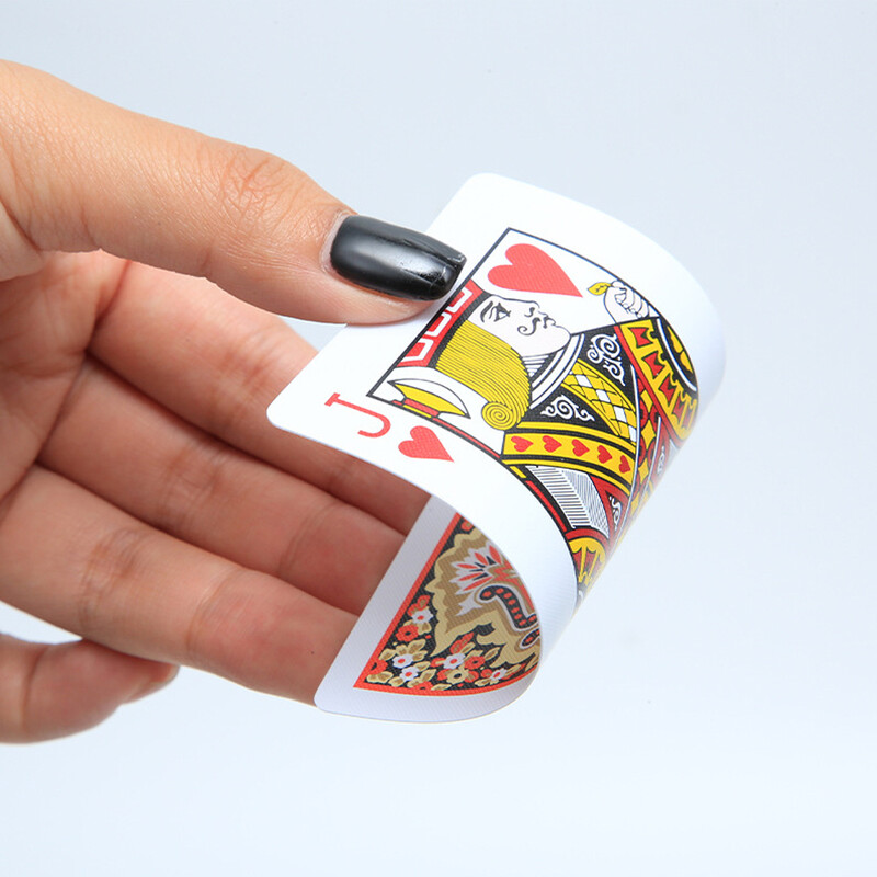 Опаковани в кутия Red and Blue Bridge Standard Index Карти за игра Настолна игра Комплект - 2 тестета Текстуриран плат PVC Водоустойчив