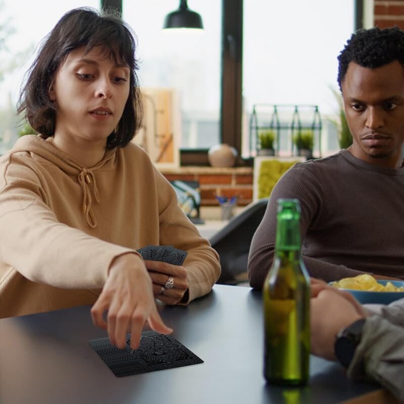 Vandeniui atsparių žaidimų kortelių rinkinys iš 54 kolekcinių žaidimų folijos pokerio vandeniui atsparių suaugusiųjų interaktyvių žaislų šeimos bendravimui