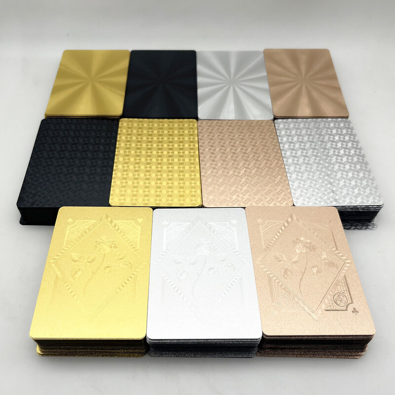 Plastične poker karte sa 1 špilom zlatne folije Vodootporne igraće karte Klasična kućna društvena igra 54 karte L729