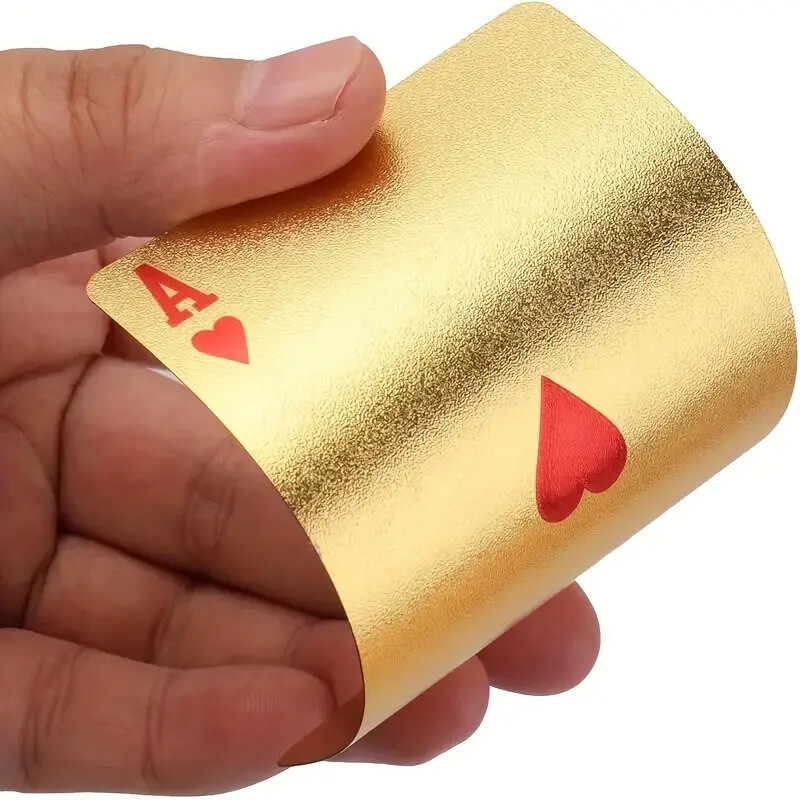 Plastični špil igraćih karata s ružičasto zlatnom folijom, visokokvalitetna plastična konstrukcija, elegantna mat završna obrada za smanjenu refleksiju